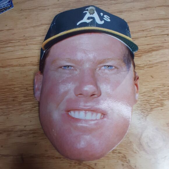 1990 Topps Heads Up #14 Mark McGwire Die-cut Face Oakland Athletics A’s Baseball - Picture 1 of 6